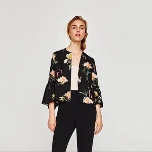 Zara Basics Womens 3/4 Bell Sleeve Floral Open Blazer Style Jacket Size Small